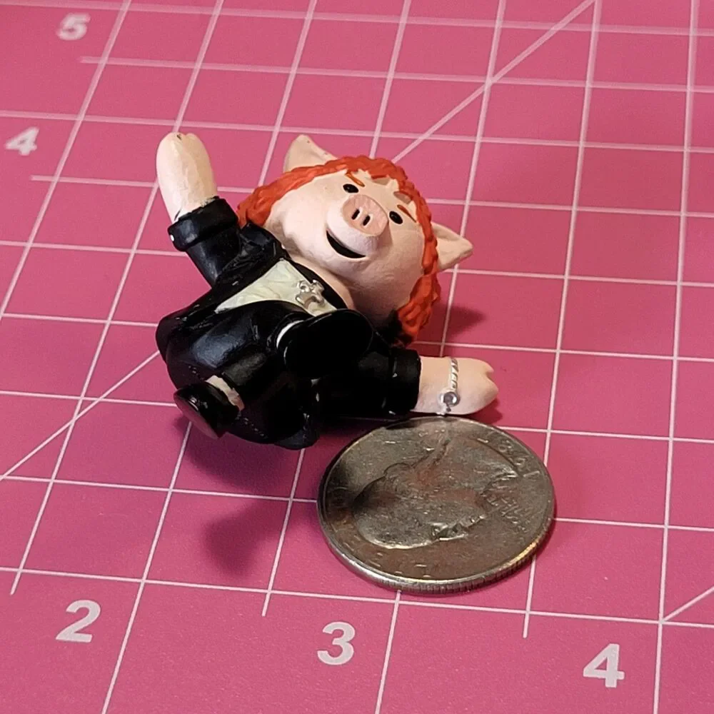 Rock Star Pig - Orange Punk Mini Figure